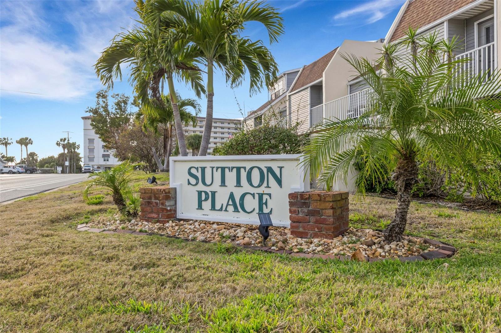 Image 4 of 84 For 744 Cadiz Road 7