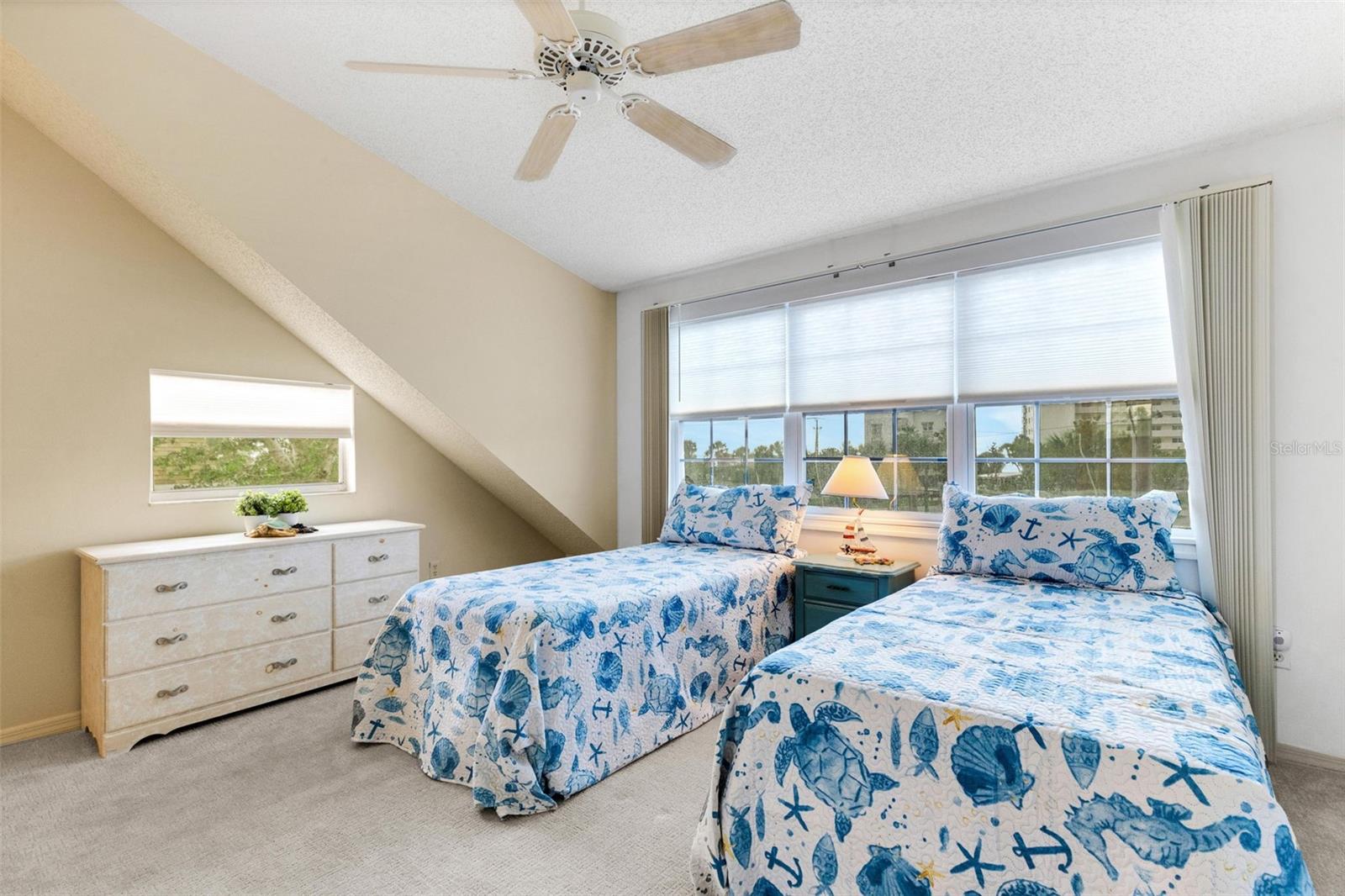 Image 40 of 84 For 744 Cadiz Road 7