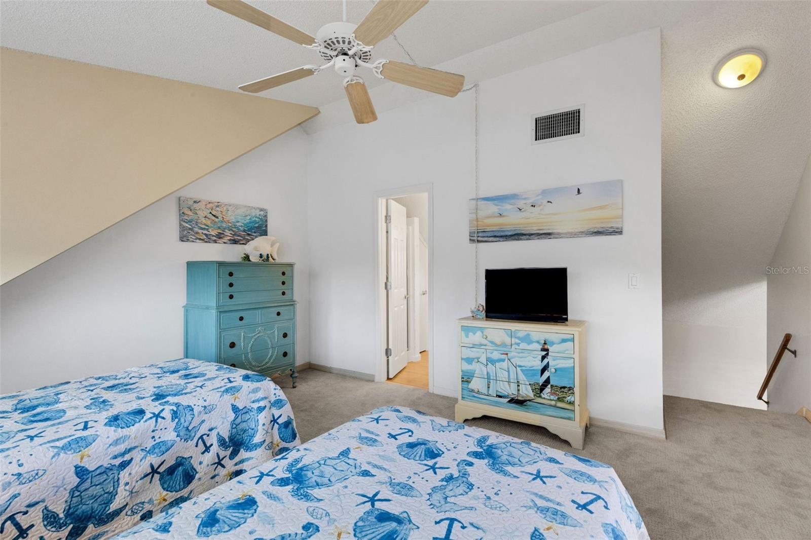 Image 41 of 84 For 744 Cadiz Road 7