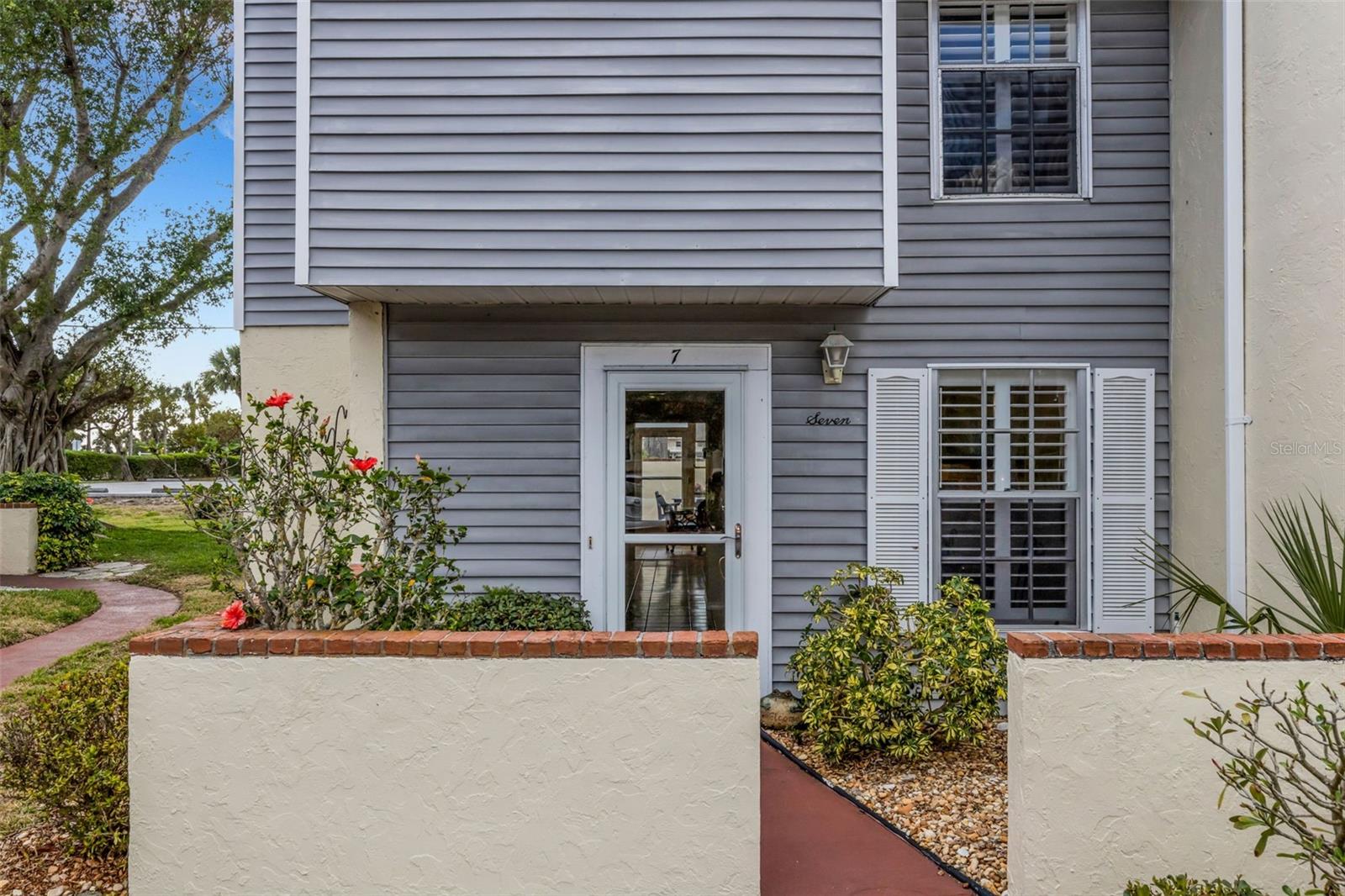 Image 46 of 84 For 744 Cadiz Road 7