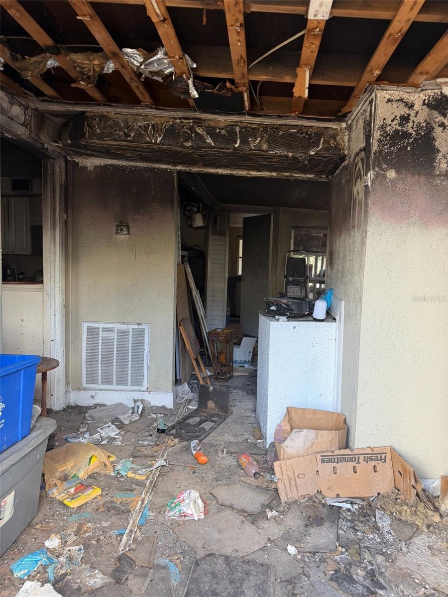 Image 6 of 6 For 5819 Howard Lane