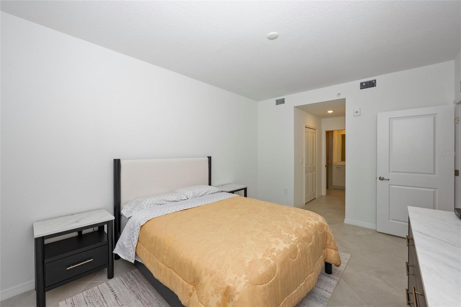 Image 26 of 85 For 12520 Galapagos Court 105