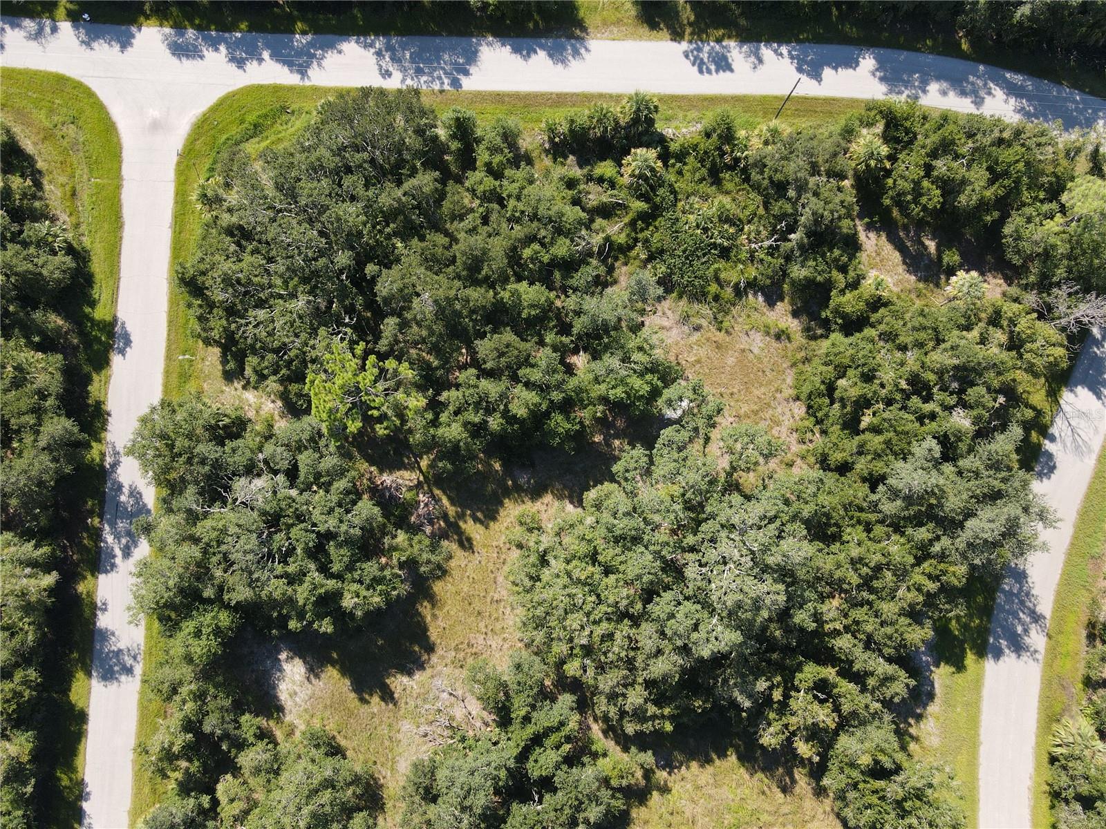 Listing photo id 13 for  Jeming Road 