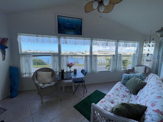 Image 10 of 26 For 817 Waterway