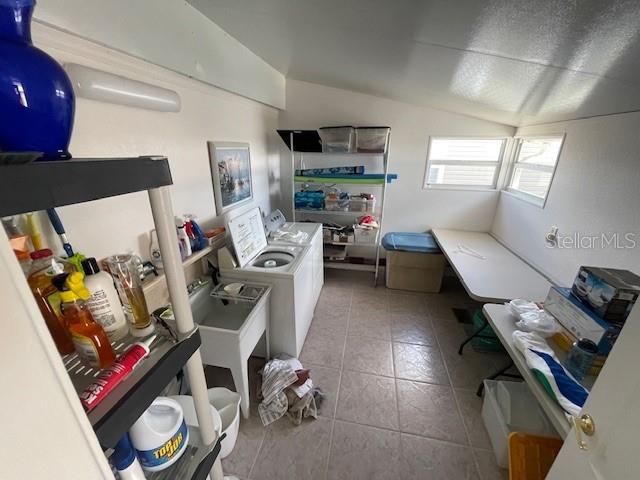 Image 17 of 26 For 817 Waterway