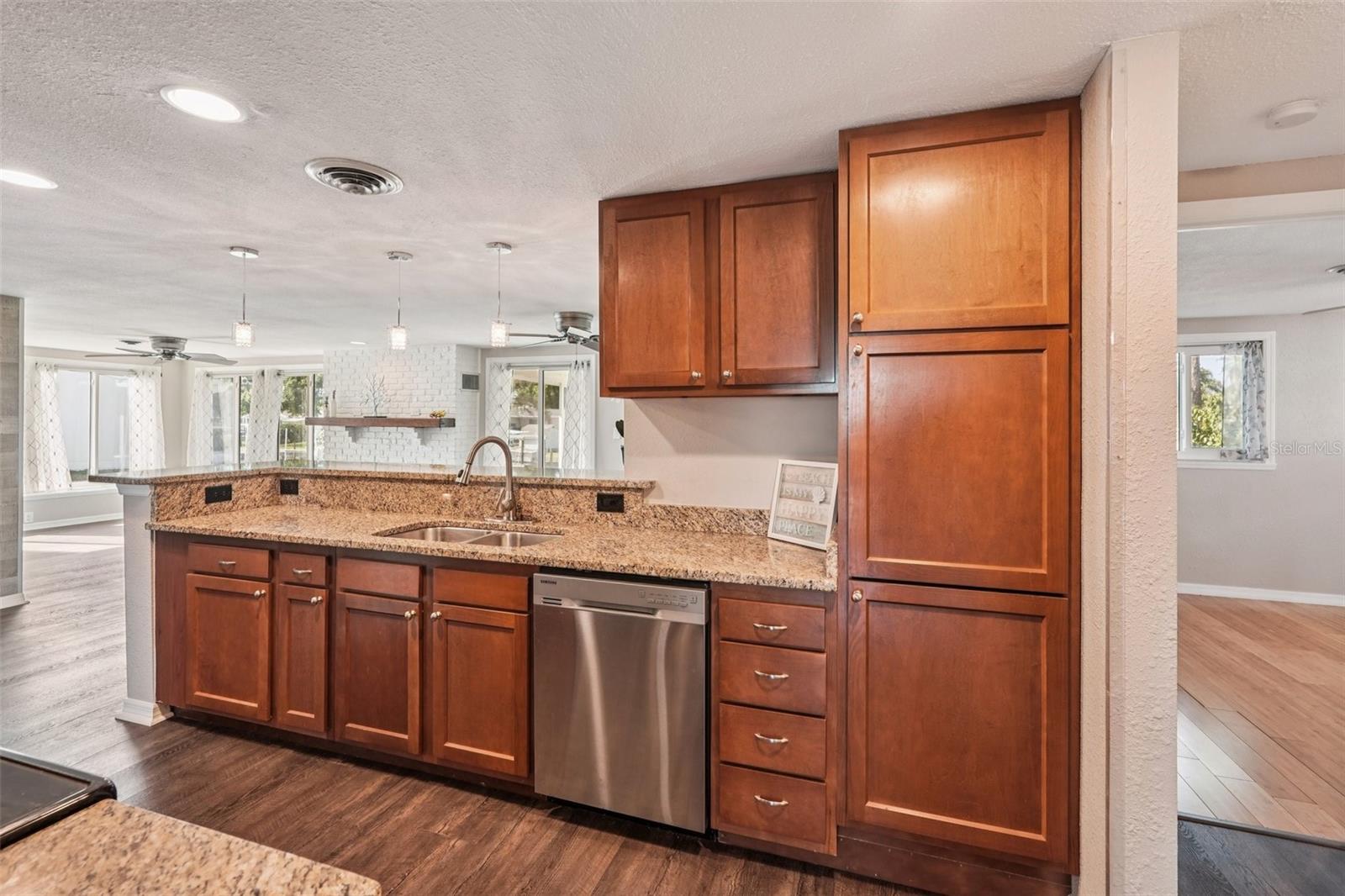 Image 15 of 46 For 1956 Greenlawn Drive