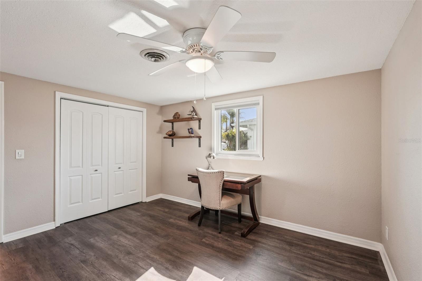 Image 18 of 46 For 1956 Greenlawn Drive