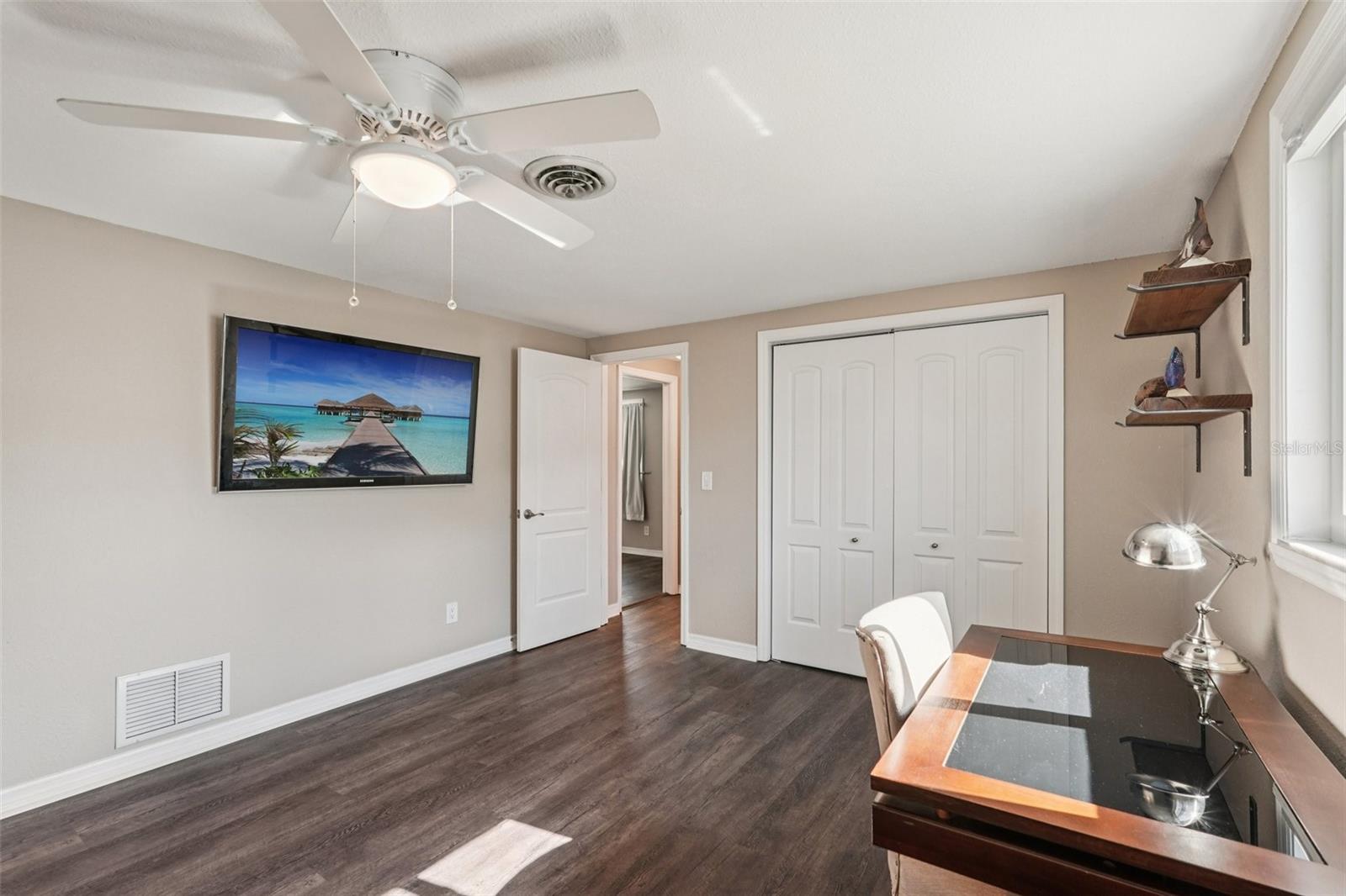 Image 19 of 46 For 1956 Greenlawn Drive