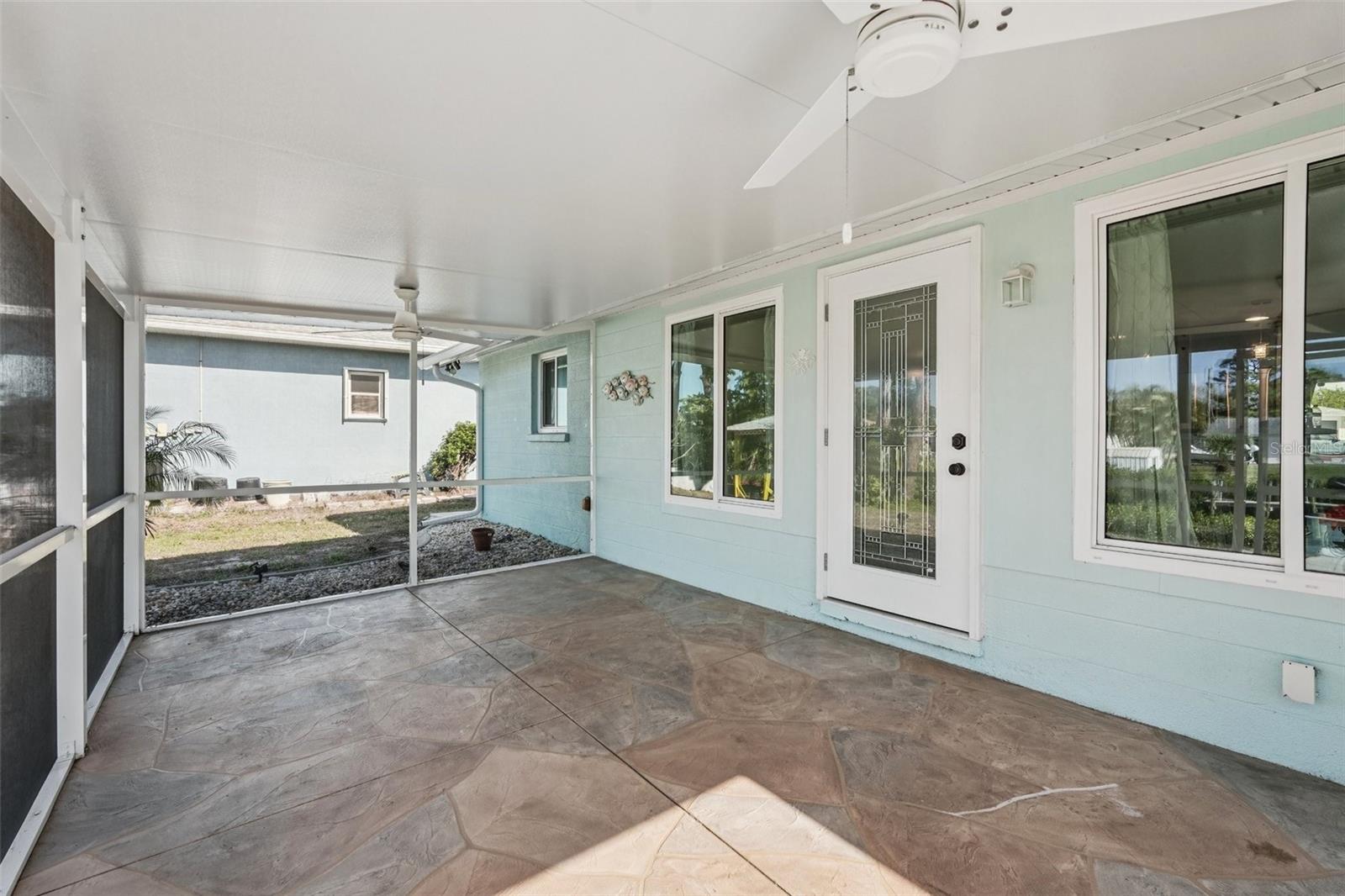 Image 28 of 46 For 1956 Greenlawn Drive