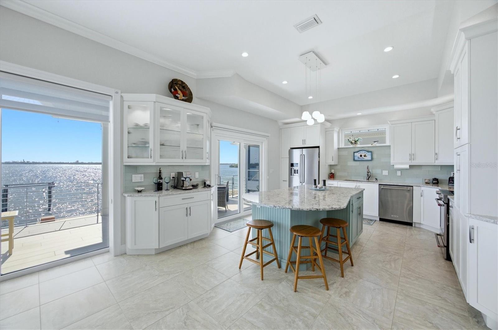 Image 10 of 61 For 905 Chapin Boulevard