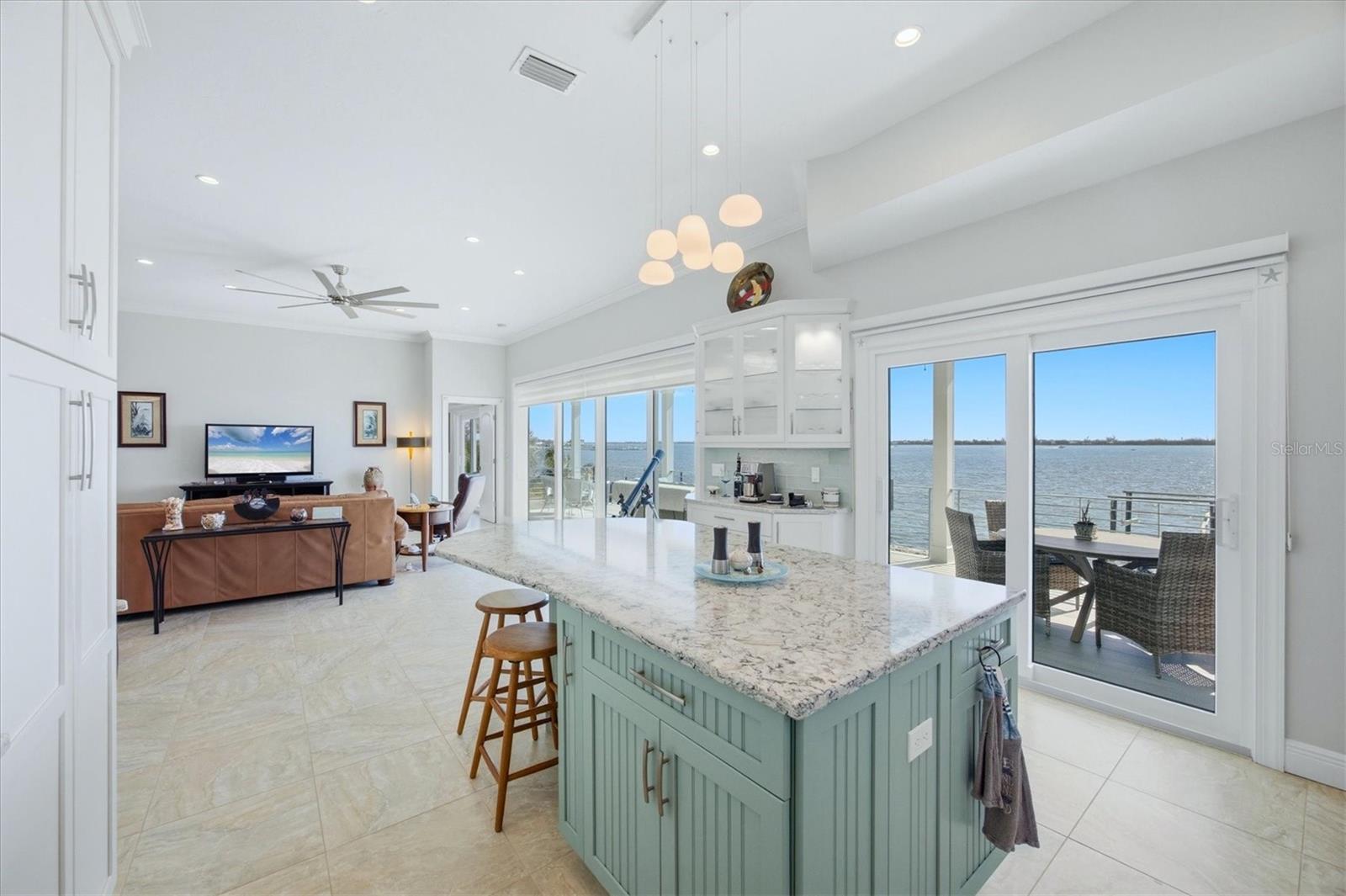 Image 12 of 61 For 905 Chapin Boulevard