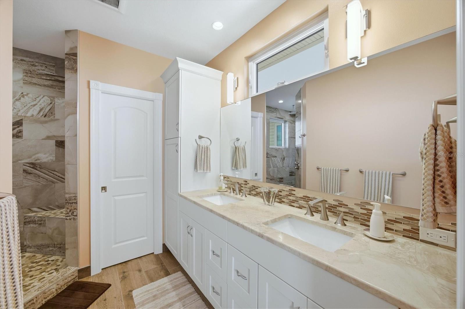 Image 23 of 61 For 905 Chapin Boulevard