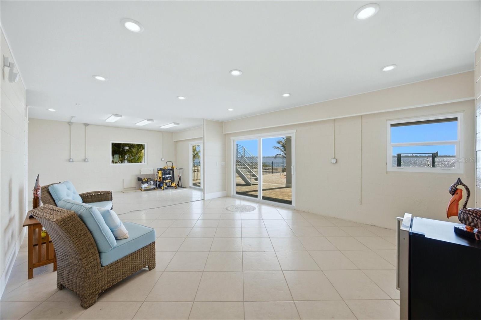 Image 34 of 61 For 905 Chapin Boulevard