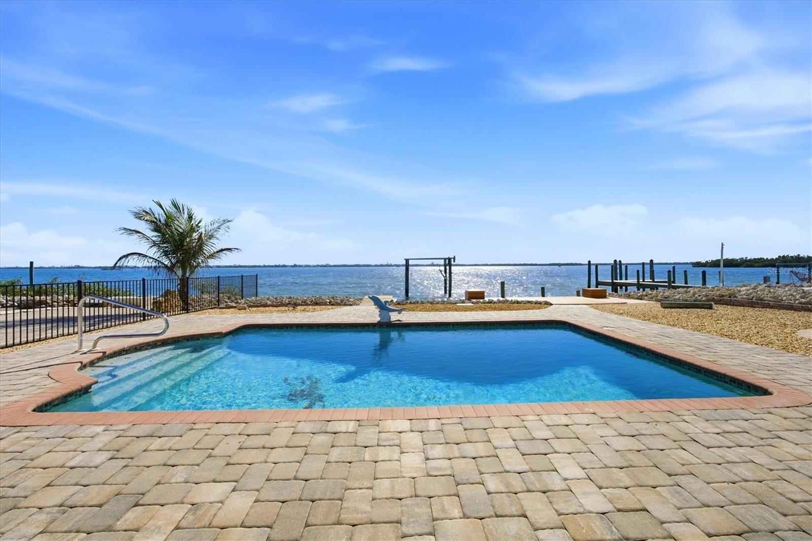 Image 41 of 61 For 905 Chapin Boulevard