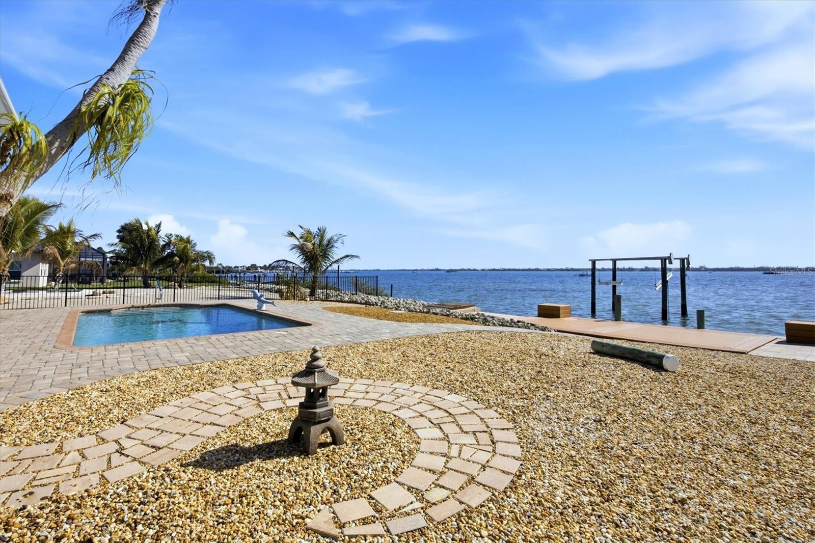 Image 47 of 61 For 905 Chapin Boulevard