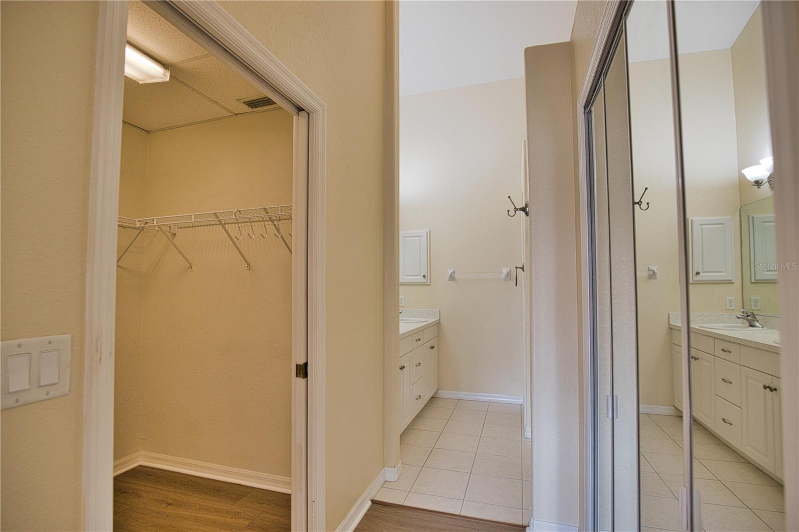 Image 18 of 33 For 150 L Pavia Boulevard 32