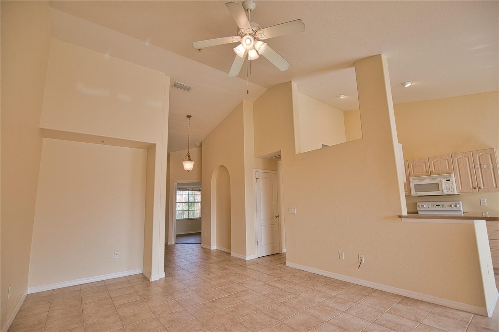 Image 9 of 33 For 150 L Pavia Boulevard 32