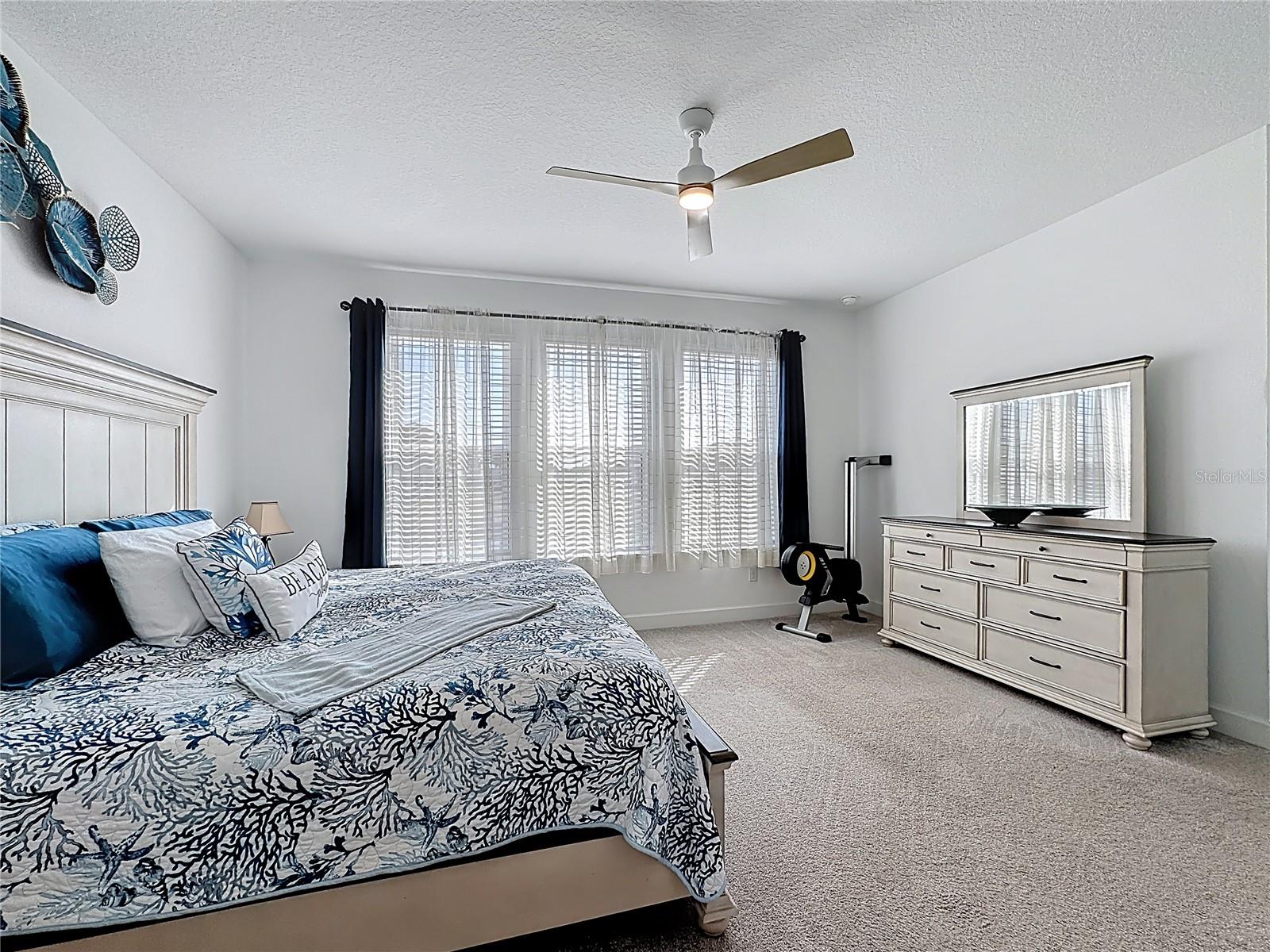 Image 38 of 72 For 5635 Blue Reef Place