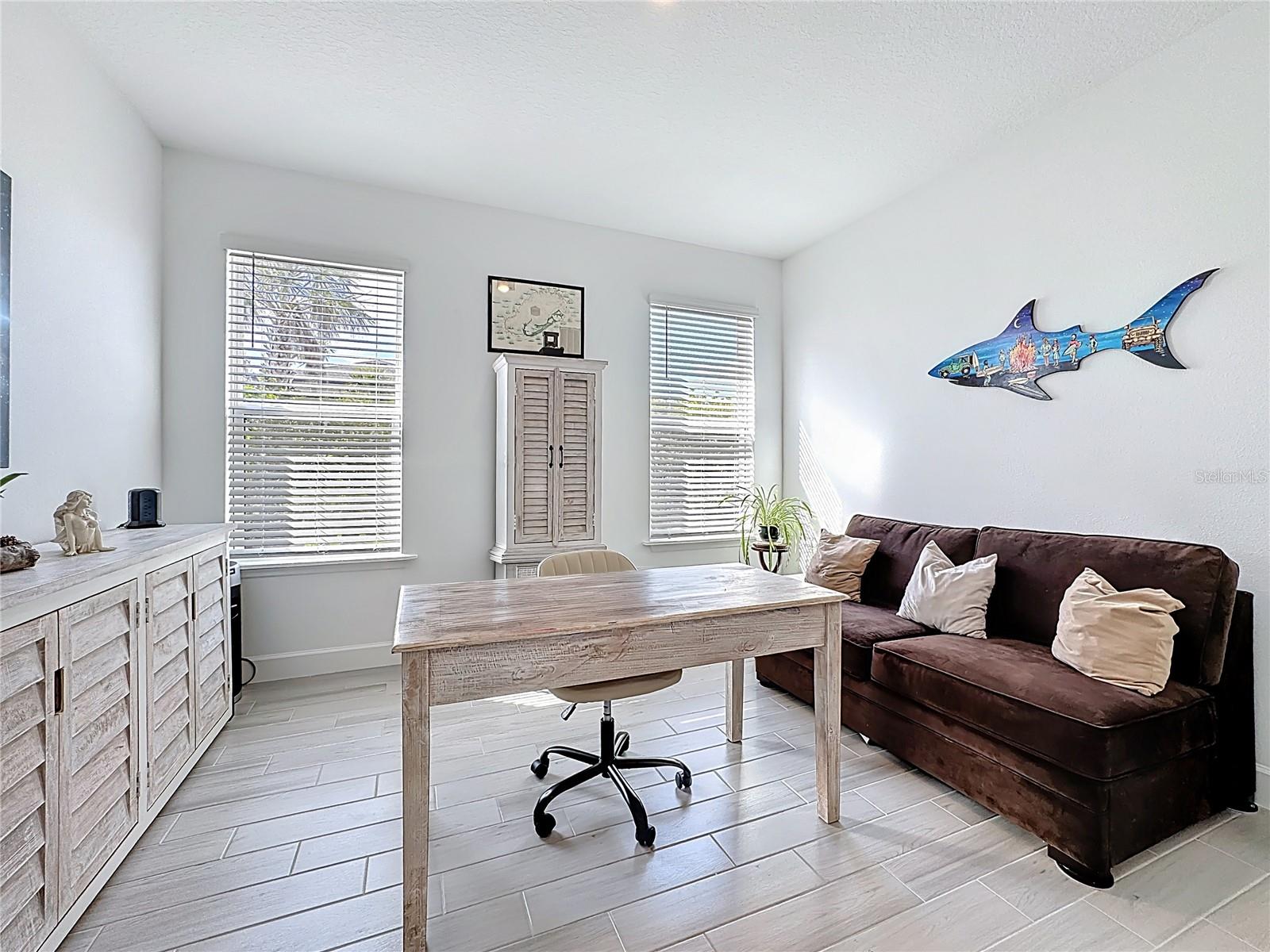 Image 8 of 72 For 5635 Blue Reef Place