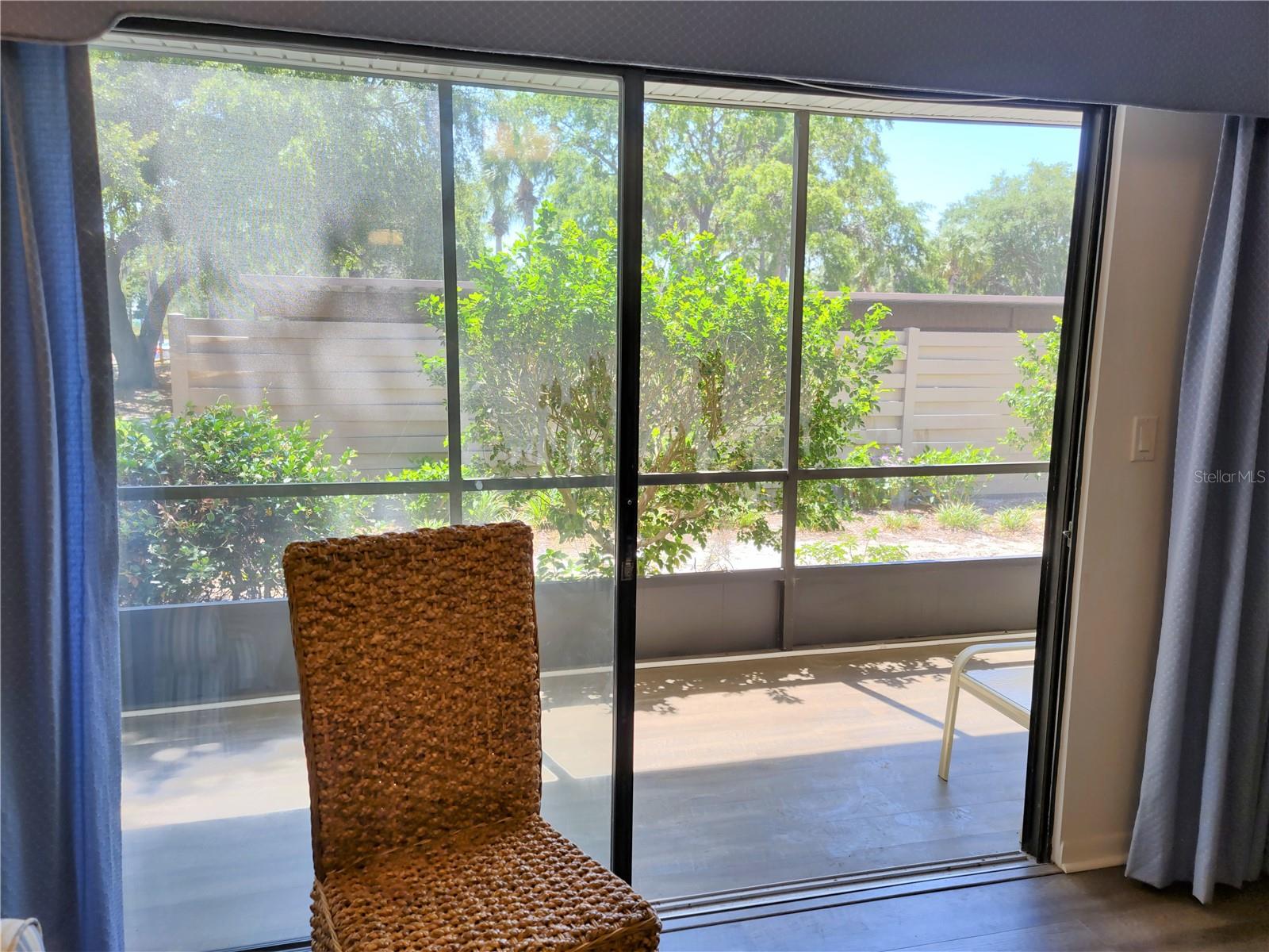 Image 15 of 44 For 650 Bird Bay Drive E 105