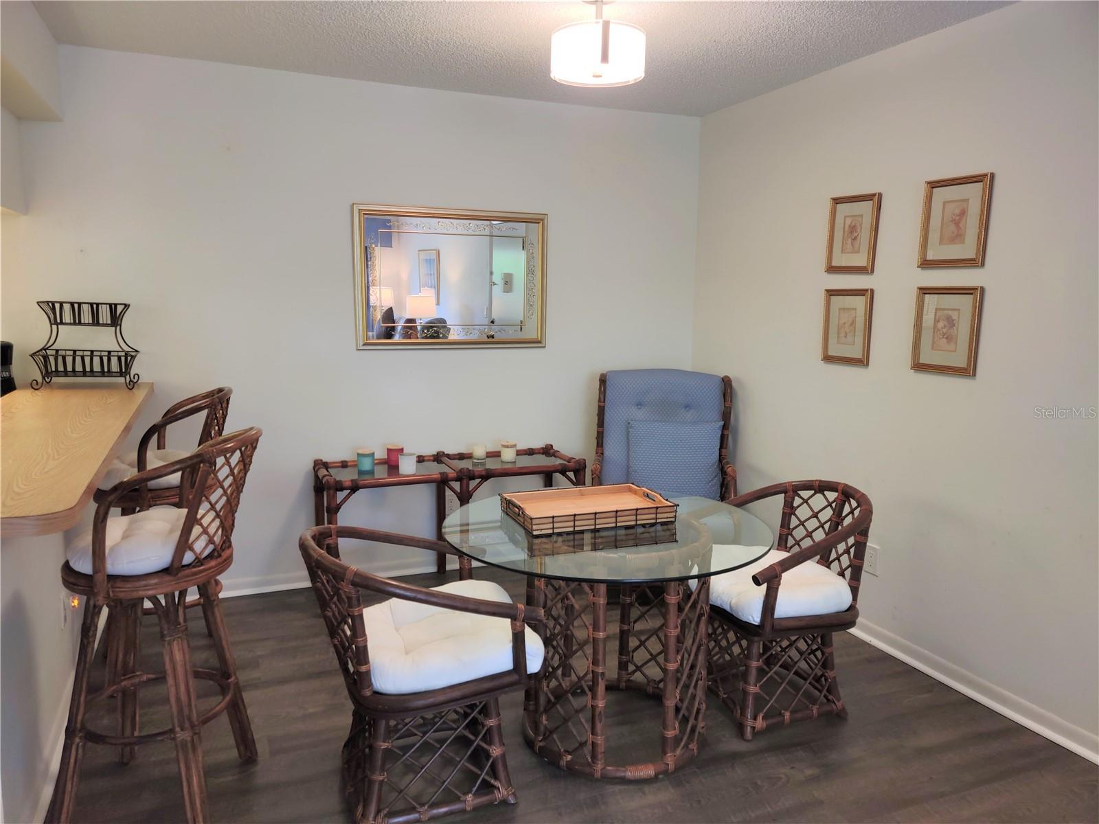 Image 22 of 44 For 650 Bird Bay Drive E 105