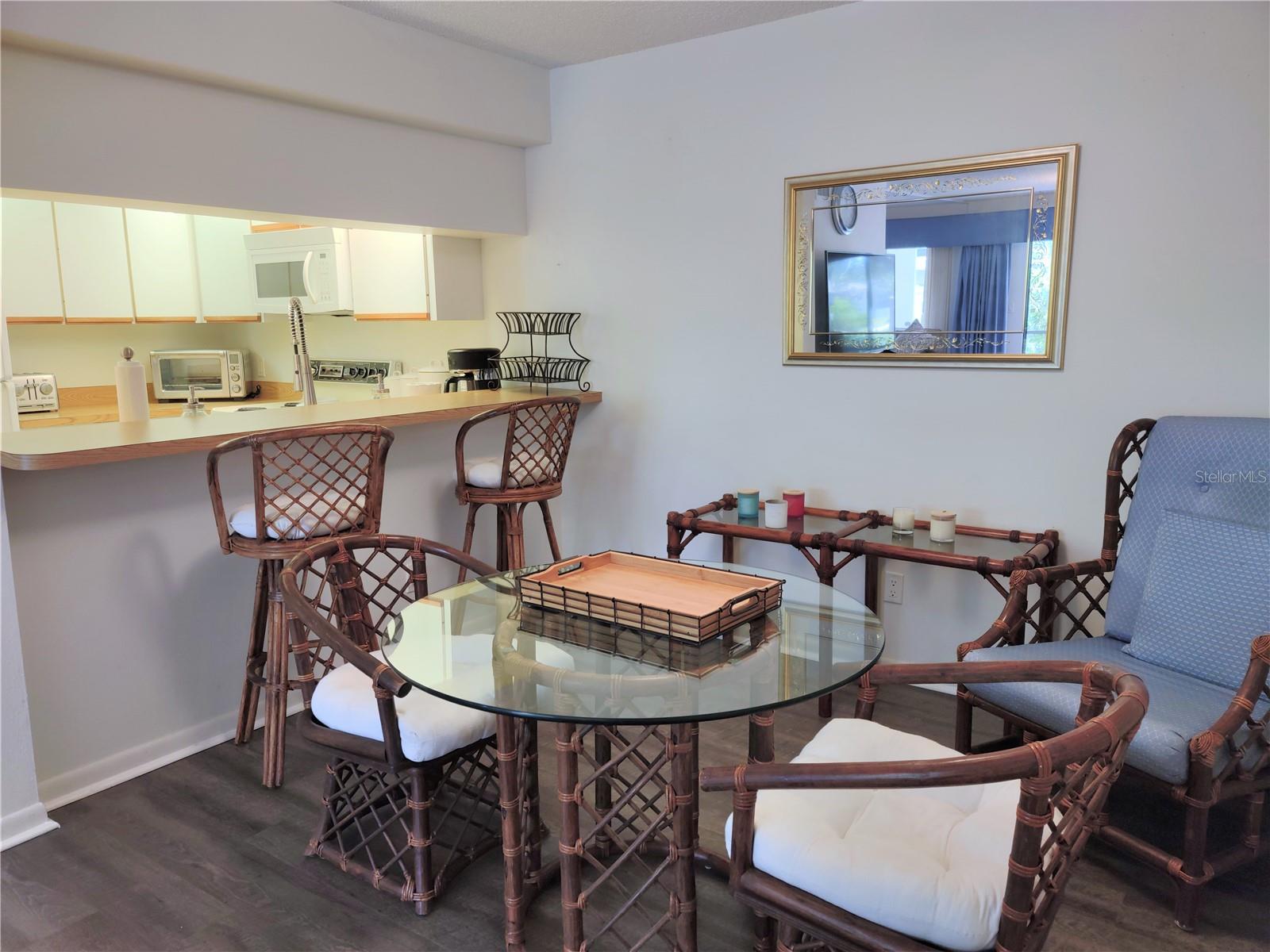 Image 23 of 44 For 650 Bird Bay Drive E 105