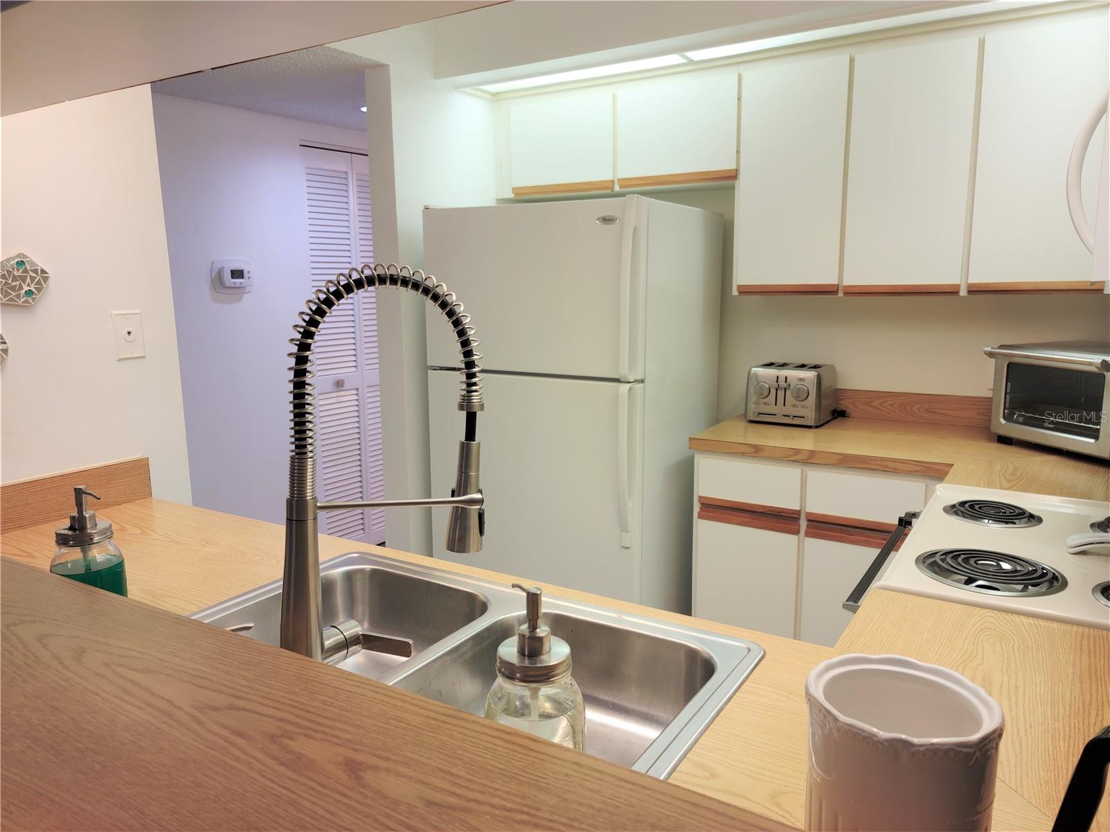 Image 28 of 44 For 650 Bird Bay Drive E 105