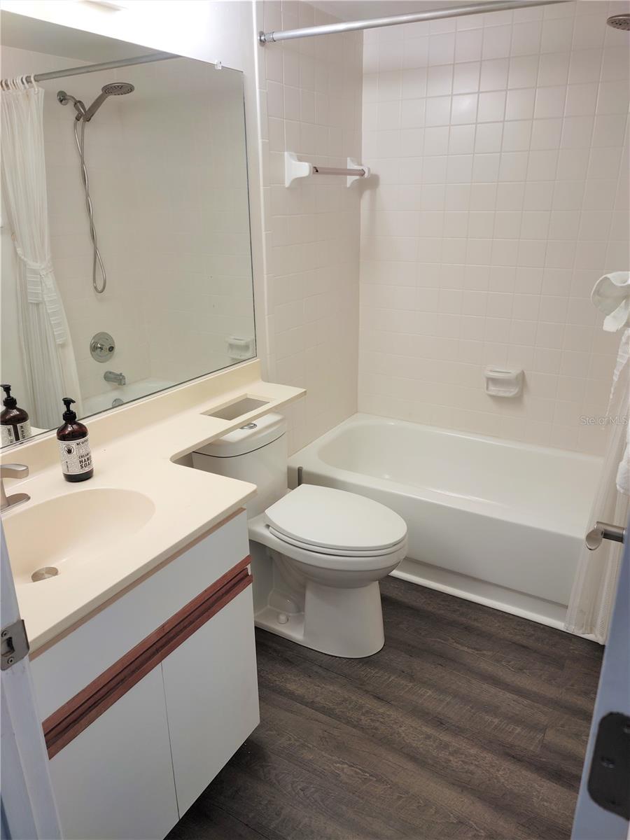 Image 30 of 44 For 650 Bird Bay Drive E 105