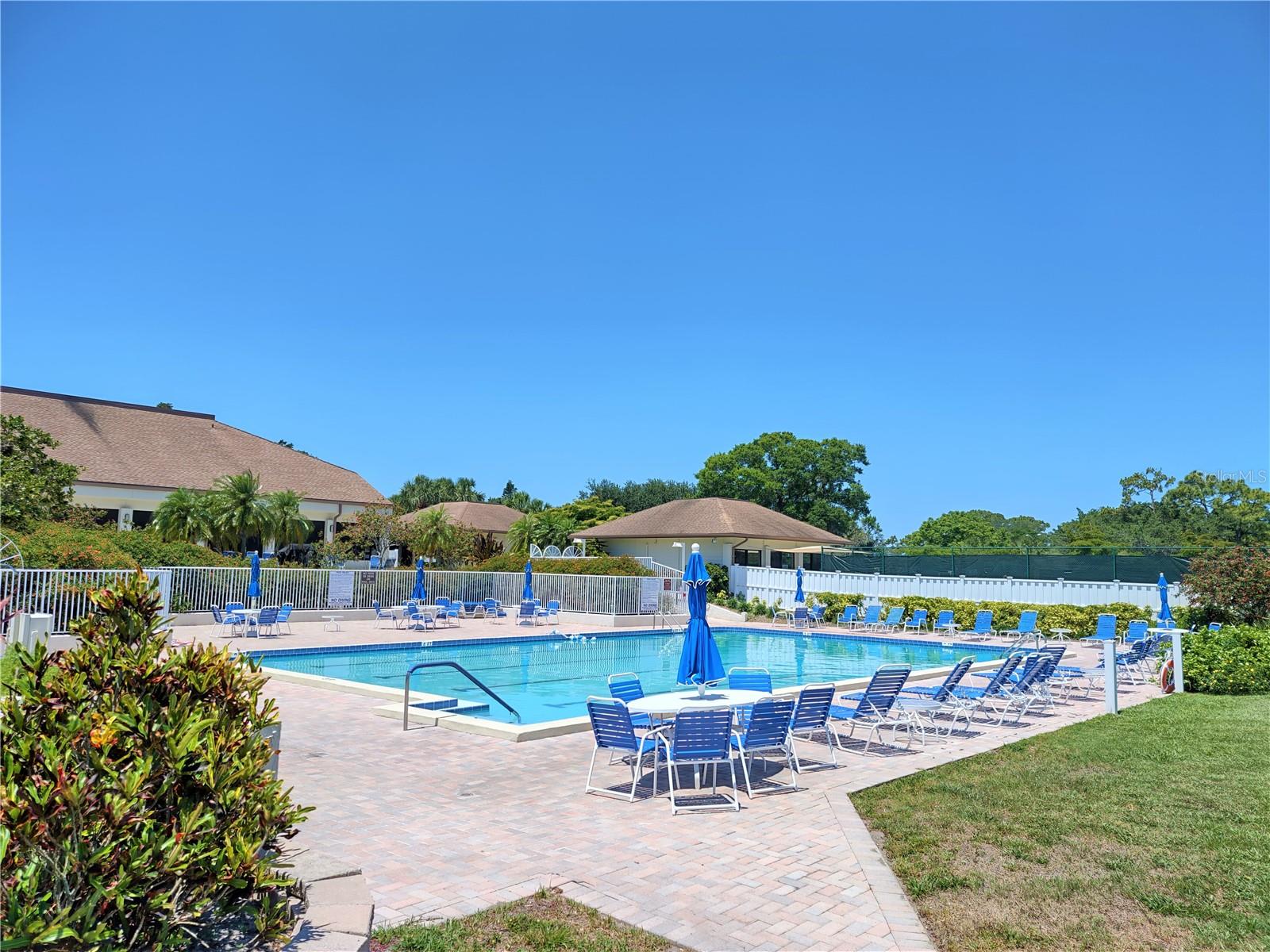 Image 38 of 44 For 650 Bird Bay Drive E 105