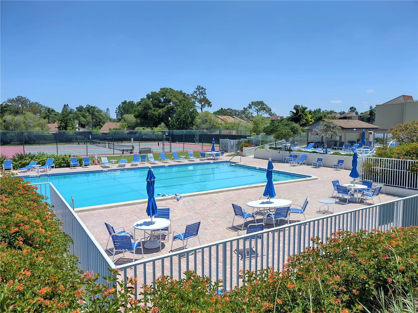 Image 39 of 44 For 650 Bird Bay Drive E 105