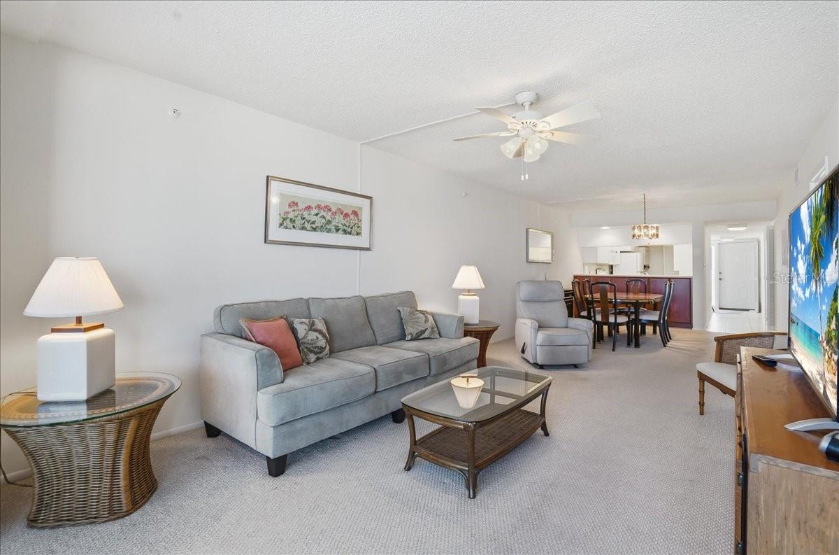 Image 19 of 64 For 840 The Esplanade N 206