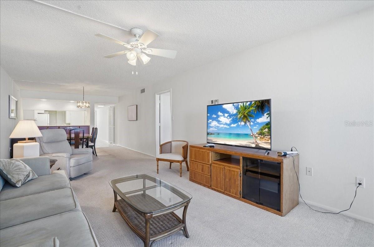 Image 21 of 64 For 840 The Esplanade N 206