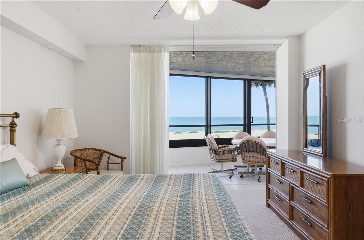 Image 33 of 64 For 840 The Esplanade N 206