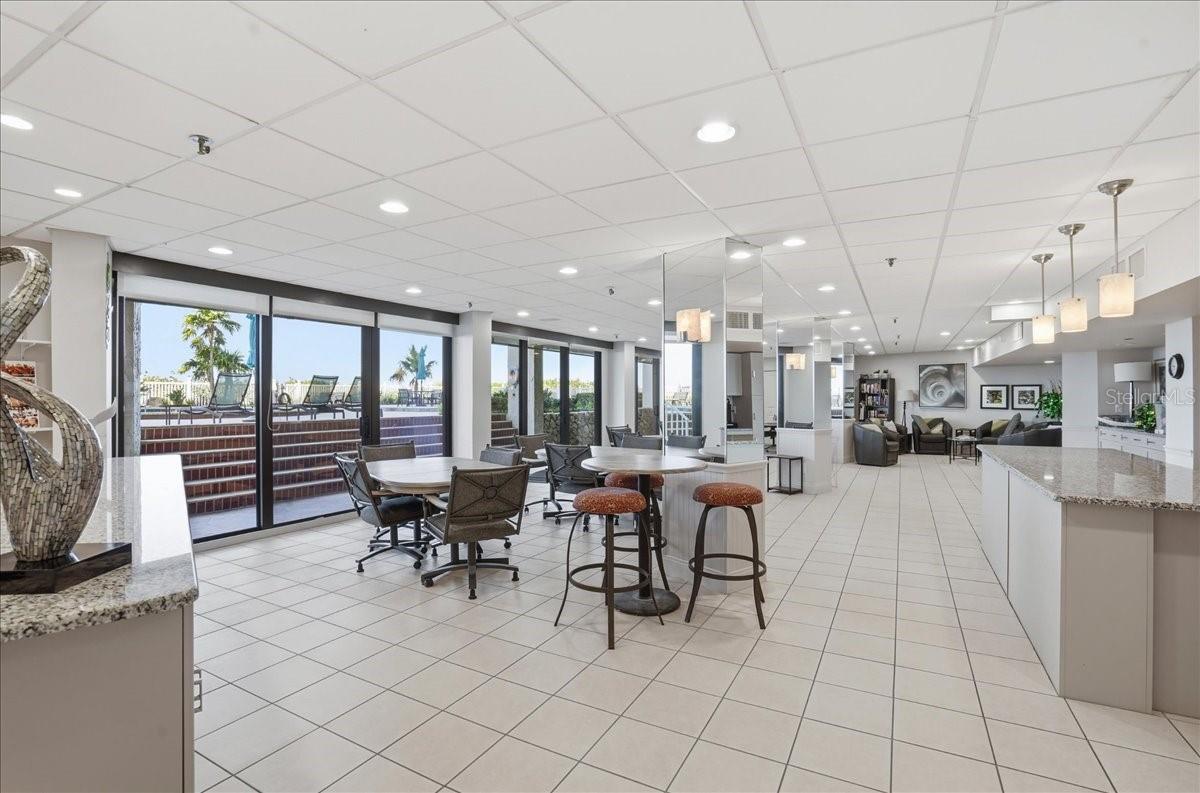 Image 42 of 64 For 840 The Esplanade N 206