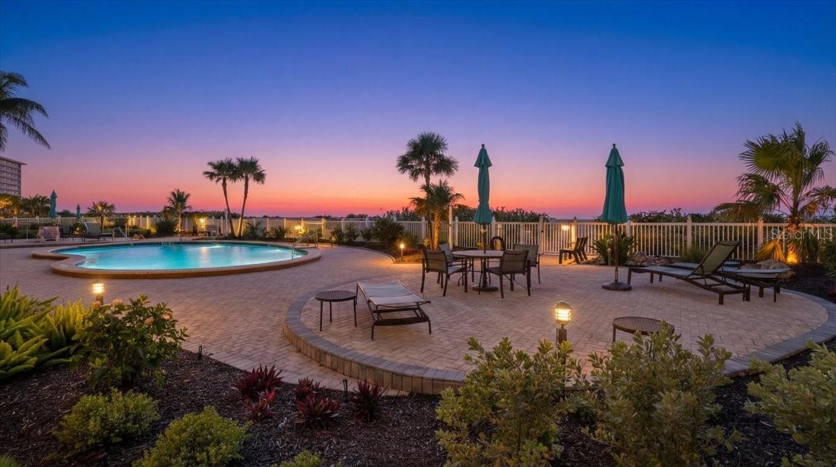 Image 52 of 64 For 840 The Esplanade N 206