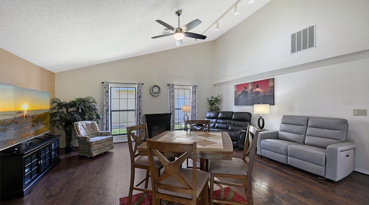 Image 13 of 45 For 1354 Roosevelt Drive