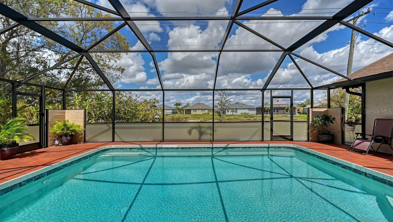 Image 33 of 45 For 1354 Roosevelt Drive