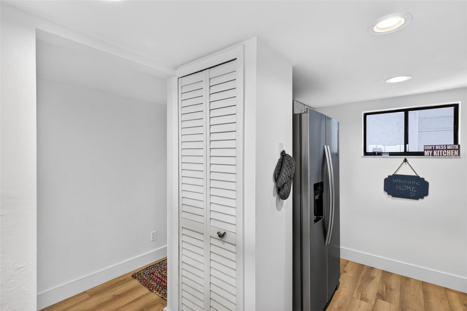 Image 14 of 41 For 2711 1st Street 203