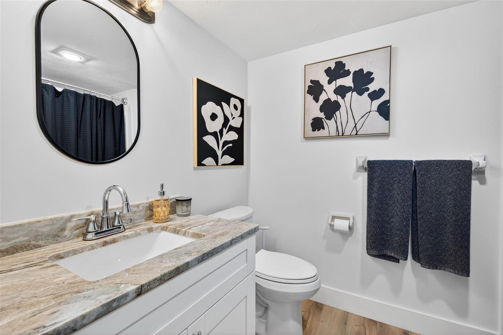 Image 19 of 41 For 2711 1st Street 203