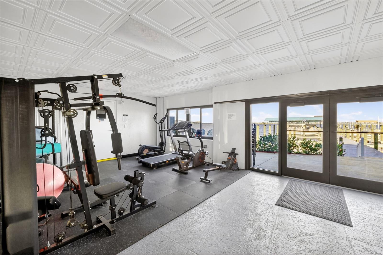 Image 24 of 41 For 2711 1st Street 203