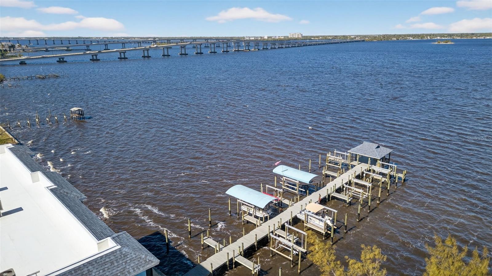 Image 36 of 41 For 2711 1st Street 203