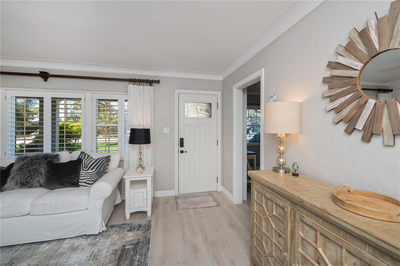 Image 10 of 70 For 809 Nokomis Avenue S