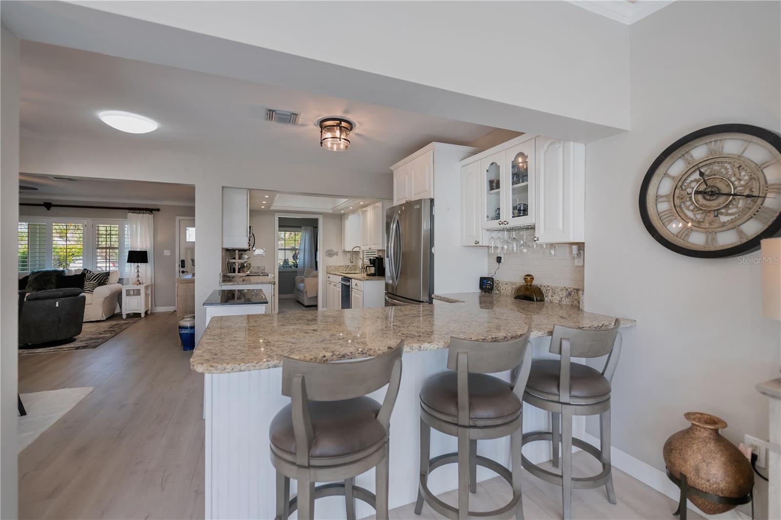 Image 19 of 70 For 809 Nokomis Avenue S