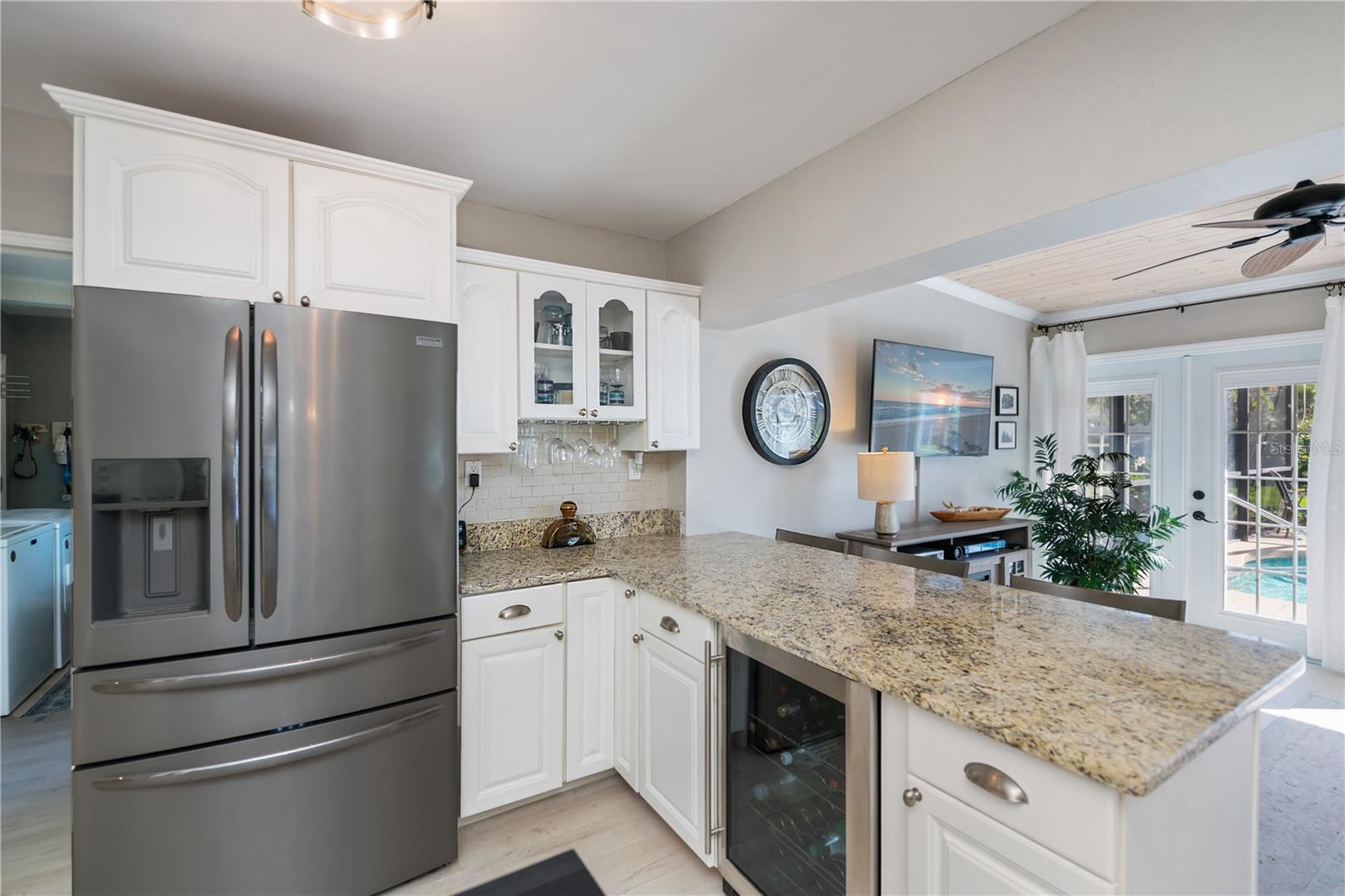 Image 24 of 70 For 809 Nokomis Avenue S