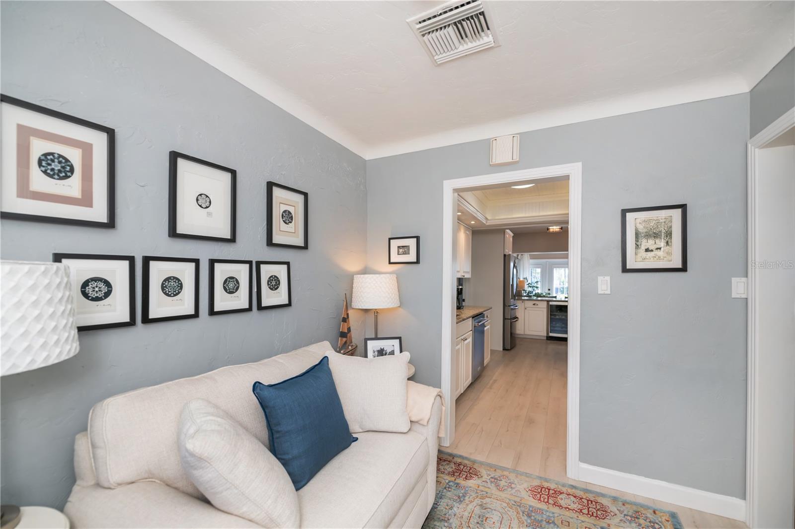 Image 31 of 70 For 809 Nokomis Avenue S