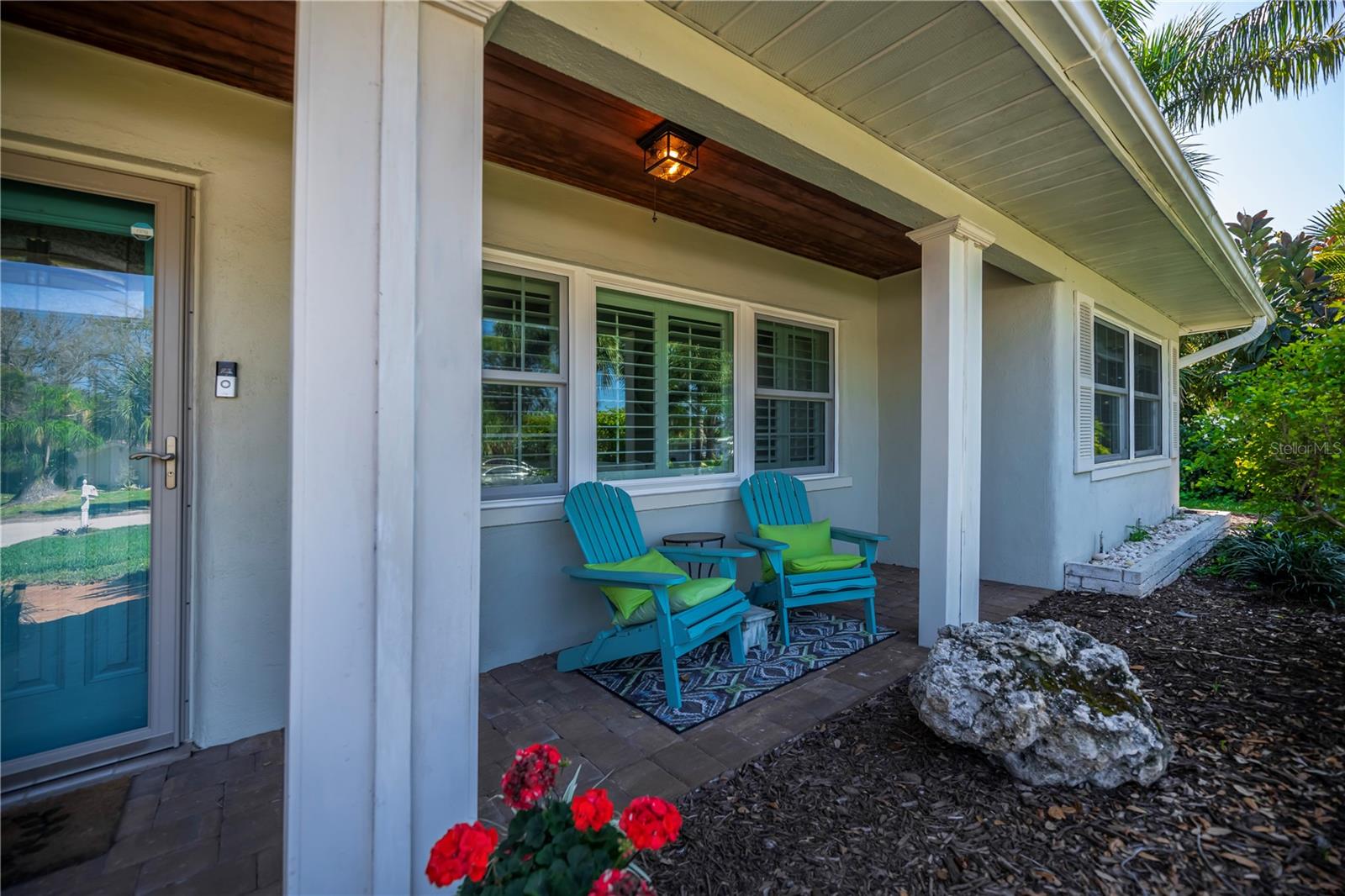 Image 4 of 70 For 809 Nokomis Avenue S