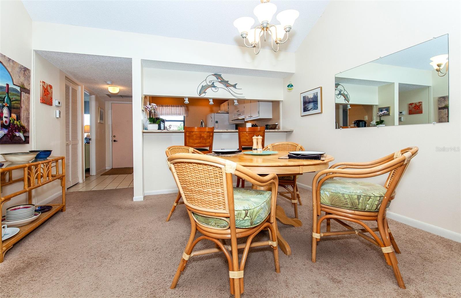 Image 12 of 54 For 862 Bird Bay Way 194