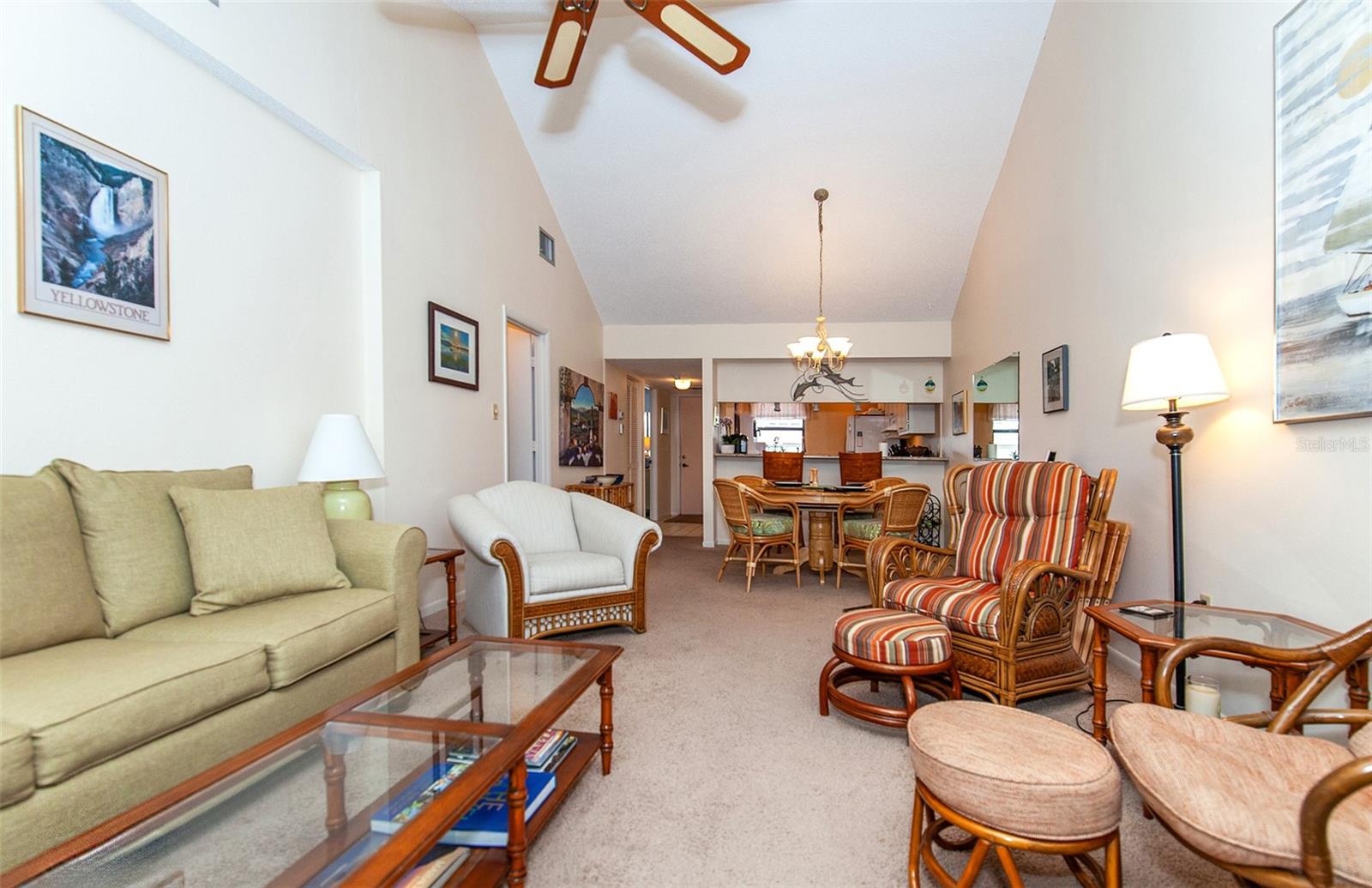 Image 20 of 54 For 862 Bird Bay Way 194