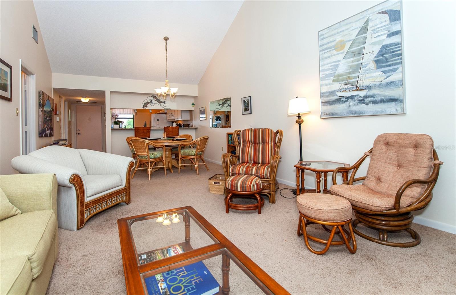 Image 21 of 54 For 862 Bird Bay Way 194