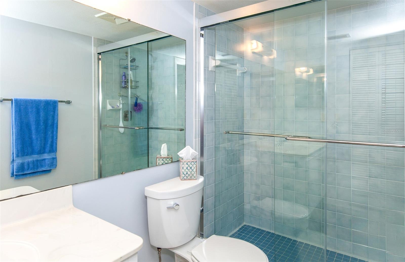 Image 24 of 54 For 862 Bird Bay Way 194